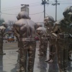 Politiques culturelles à Pékin - Statue extérieures